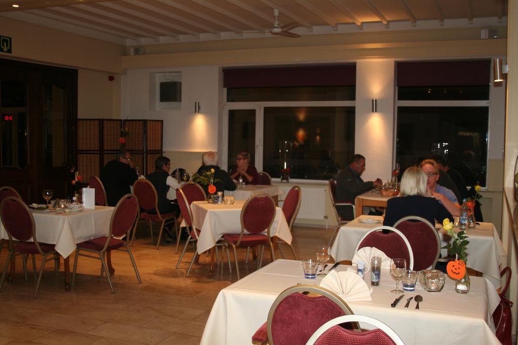 Hotel Admiraal Ланакен Екстериор снимка
